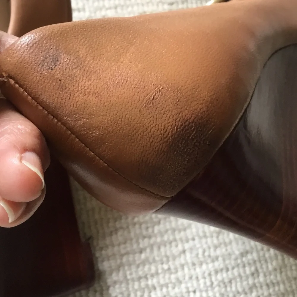 Tory Burch classic tory